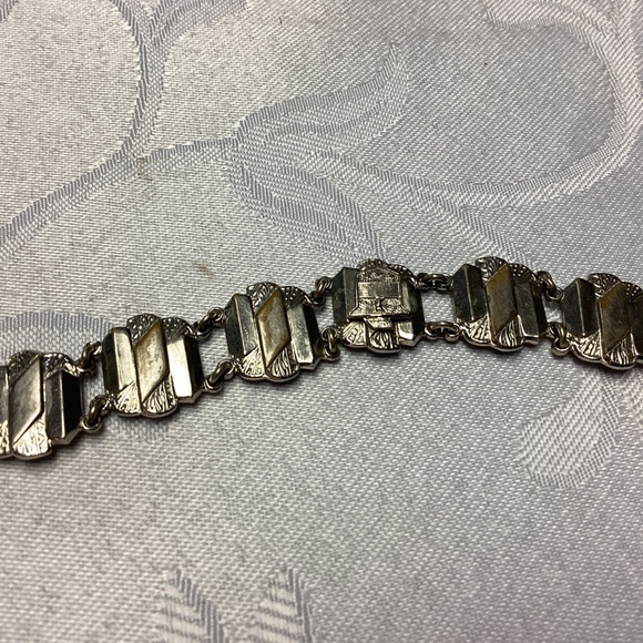 Sterling CREST , Link bracelet, vintage, beautiful designMOMS STUFF - Picture 9 of 13